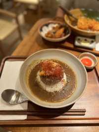  必食和牛漢堡扒飯
