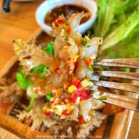 ร้านอาหารบรรยากาศร่มรื่น เหมือนทานข้าวอยู่ที่บ้าน