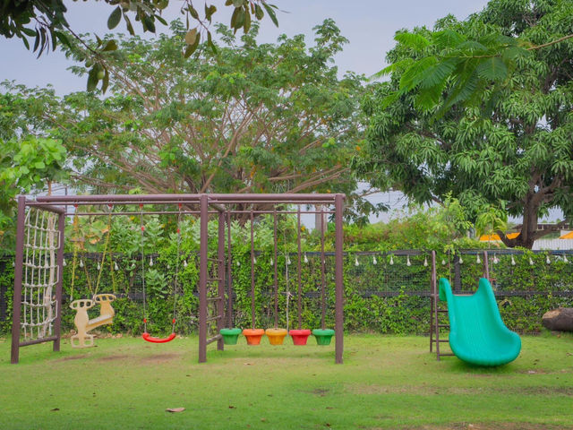 ทำฟาร์มดี Cafe’ and Farm ฟาร์มคาเฟ่ พิกัดชลบุรี