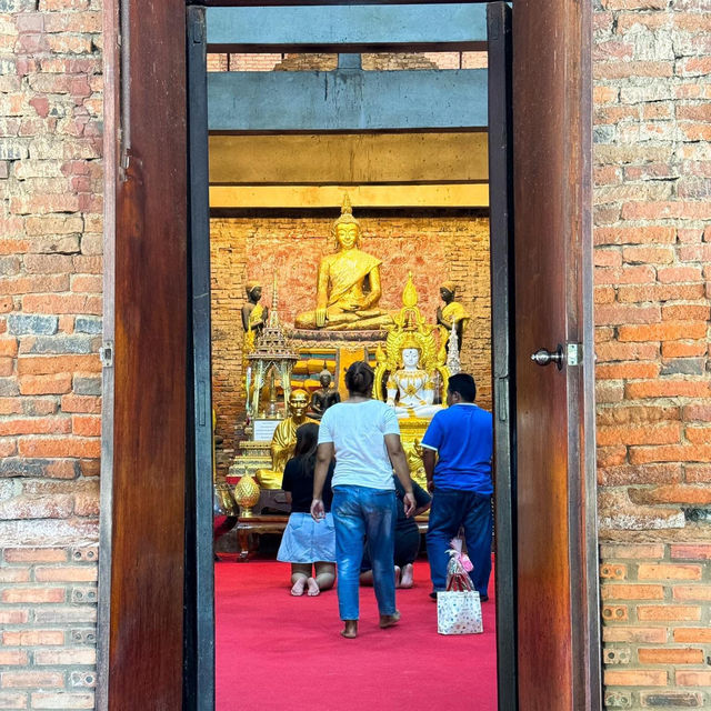 “วัดศาลาลอย“ วัดเก่าแก่คู่โคราชมากว่า 200 ปี