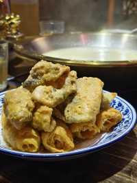 北角宮廷式火鍋，必點花膠雞湯