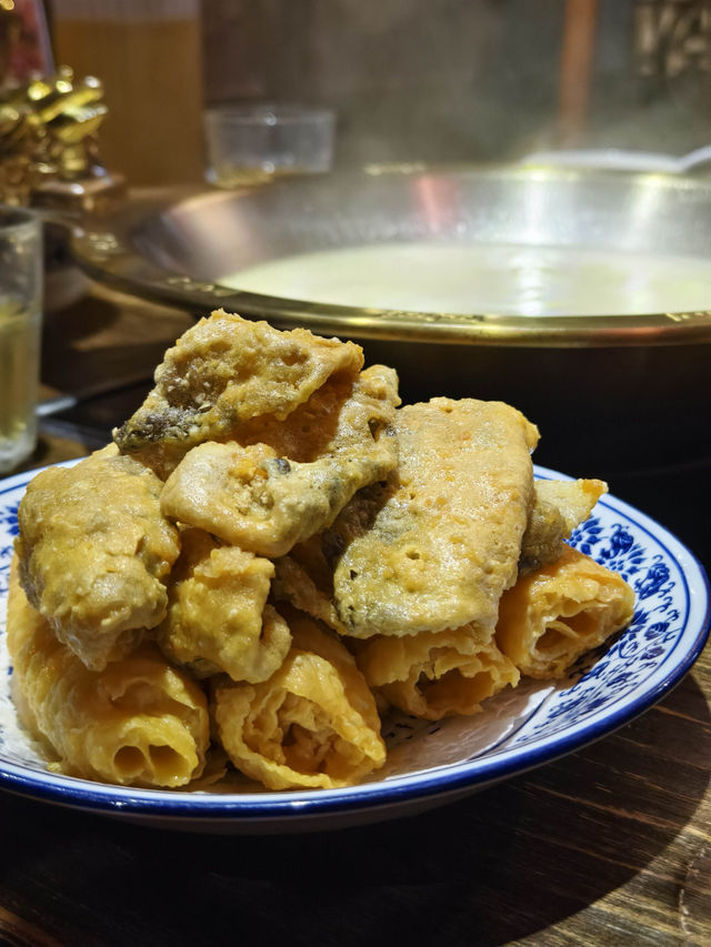 北角宮廷式火鍋，必點花膠雞湯