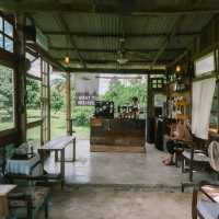 ร้าน Far Away 