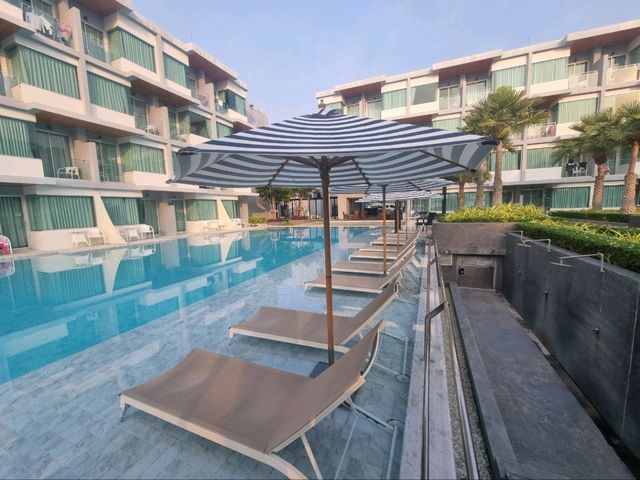 Bay Window @ Sea Hotel ชะอำ