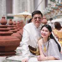 Capture Timeless Beauty: Photo Shoot in Traditional Thai Costume at Wat Arun