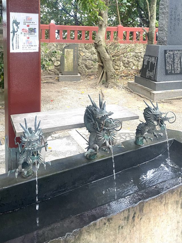 波浪上的  🌊 宮社 ⛩️ 日本廟宇行