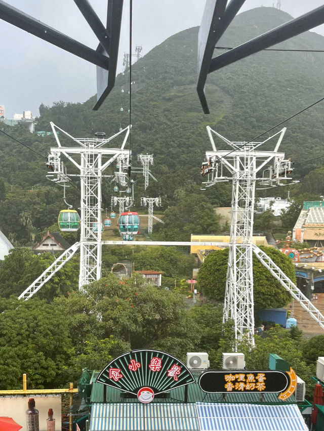 รีวิวการนั่งกระเช้าลอยฟ้าในสวนสนุก Ocean Park 🎢