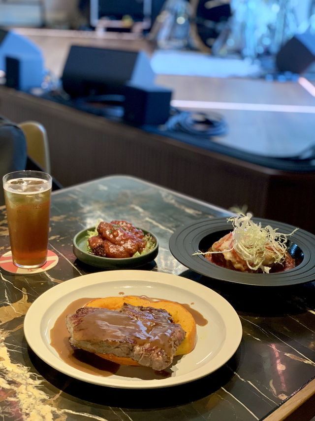  創新素食與經典肉食套餐