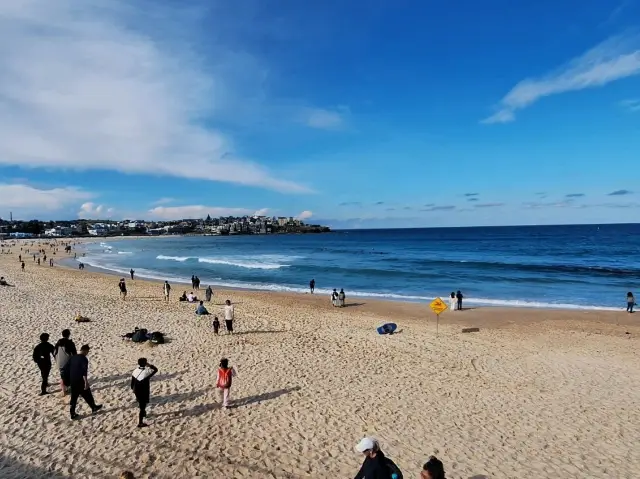 把握時光，漫步邦迪庫吉海岸步道