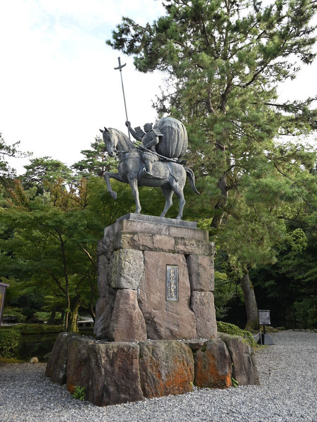 【石川】和漢洋の様式が用いられた異色の門が素敵な神社