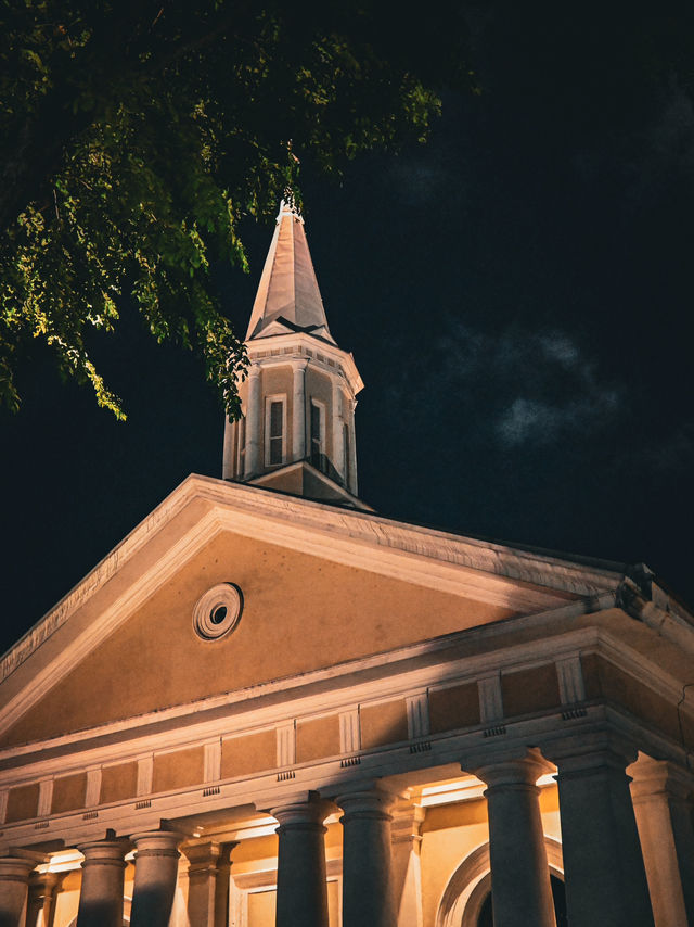 🇸🇬 Cathedral of the Good Shepherd: A Serene Nighttime Beacon in the Heart of the City