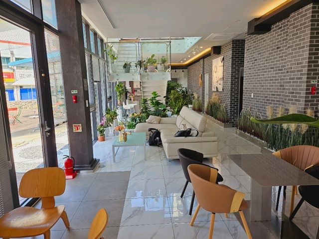 A cafe with style, Kopi Bali at Taean gun