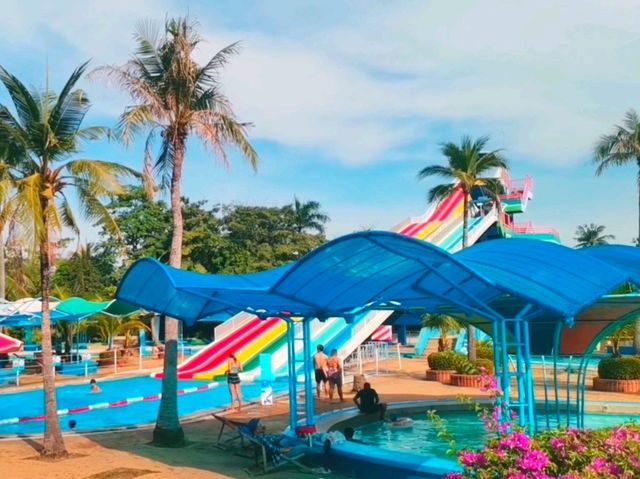 充滿樂趣的暹羅公園水上樂園