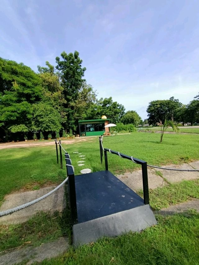 คาเฟ่ลับในค่ายติดทะเล