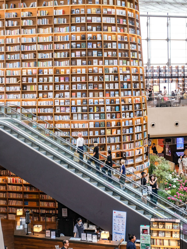 Starfield Library ห้องสมุดสุดปังกลางกรุงโซล 🇰🇷