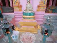 วัดเขาทุเรียน(วัด)สีชมพู  จ.นครนายก