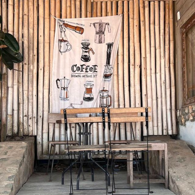 Drip Rim Lay ร้านคาเฟทริมทะเลหัวหิน