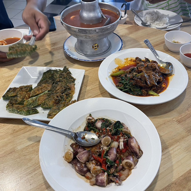 ร้านอาหารเก่าแก่  ขึ้นชื่อความอร่อย