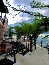 Restaurant In Boat Shaped 🛥️ 