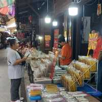 ตะลอนตลาดสามชุก ในวันธรรมดา ที่ไม่ธรรมดา