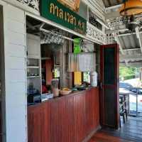 ร้านลับเก่าแก่ อ.ป่าโมก | ร้านอาหารปิ่นโต