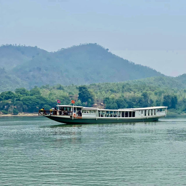 The Continental Cruise Luang Prabang