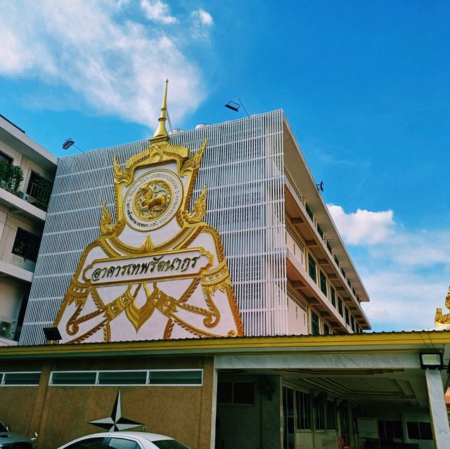 泰國曼谷著名河濱古跡皇家寺廟景點:Wat Thepleela，適合拍照📸打卡。