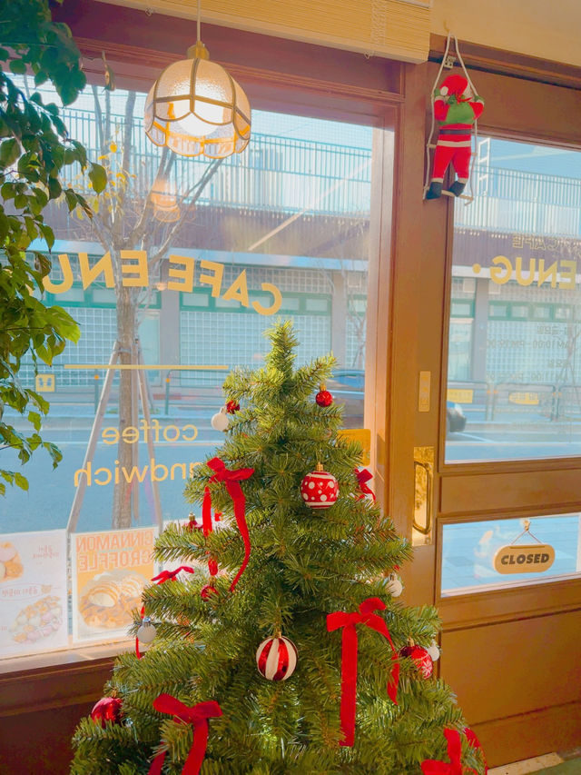 크리스마스 느낌이 물씬 나는 감성 카페🎄❤️