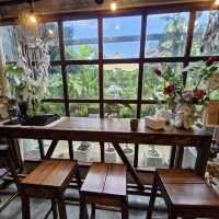 ร้านคาเฟ่โดนใจ