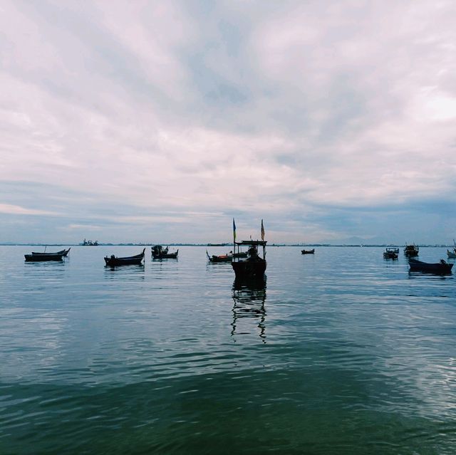 馬來西亞檳城喬治城絕美海濱沙灘🏖️景點:Viewing area，適合打卡拍照📸