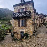 Saint-Cirq-Lapopie , France 🇫🇷🇫🇷🇫🇷  