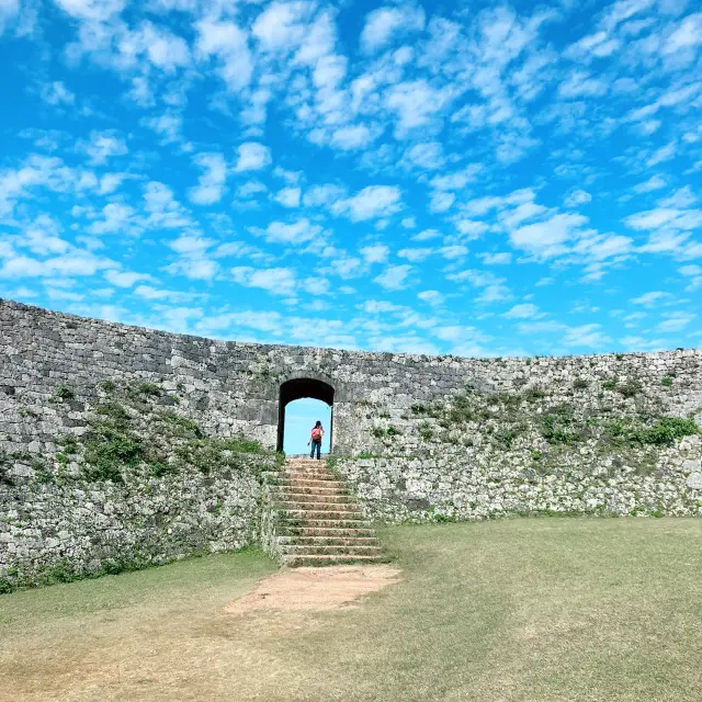 สถานที่ขับรถเที่ยวแนะนำในฝั่งตะวันตกของเกาะหลักโอกินาว่า