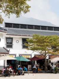 เดินถ่ายรูปที่ Ngong Ping Village 