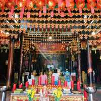 泰國合艾著名華人文化寺廟景點:合艾同聲善堂，適合祈福拍照📸打卡
