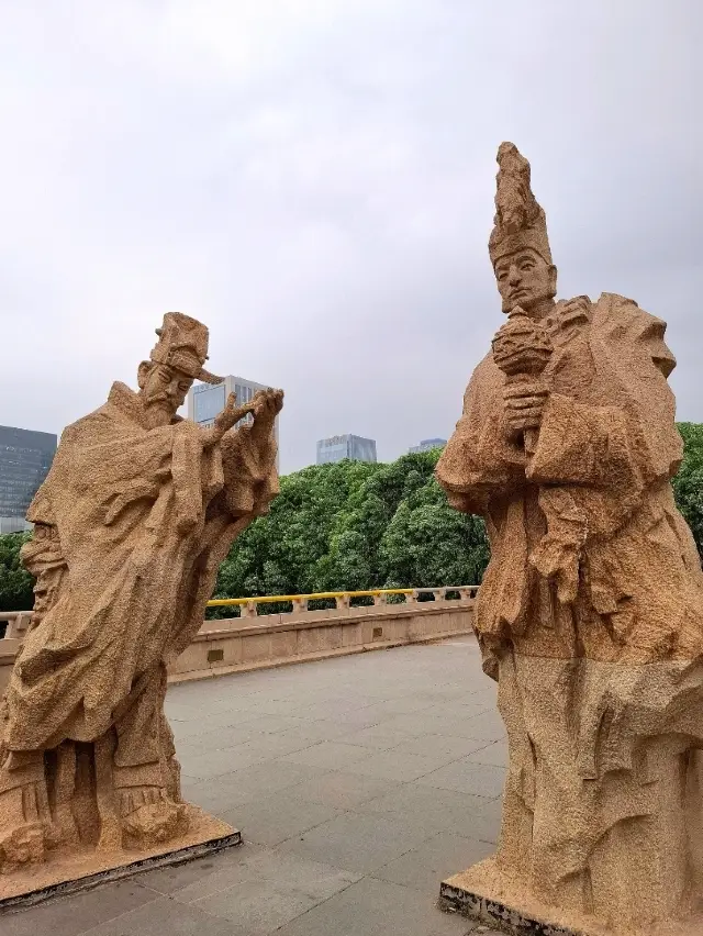 Exploring the Ruins of the Yuan Dynasty in Beijing
