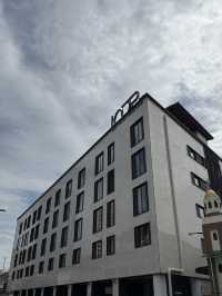 The LOL hotel in the middle of Georgetown 