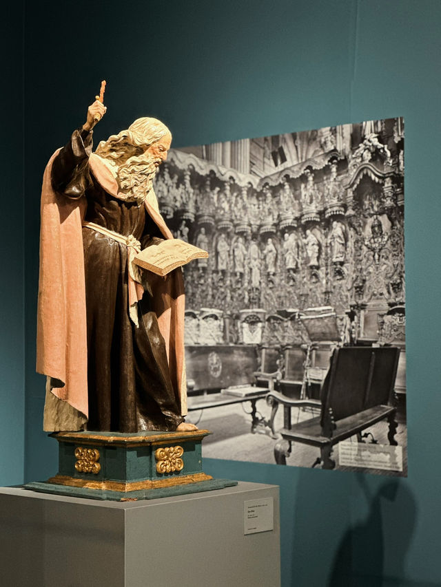 Witness how arts in Granada transition from Moorish to Christian