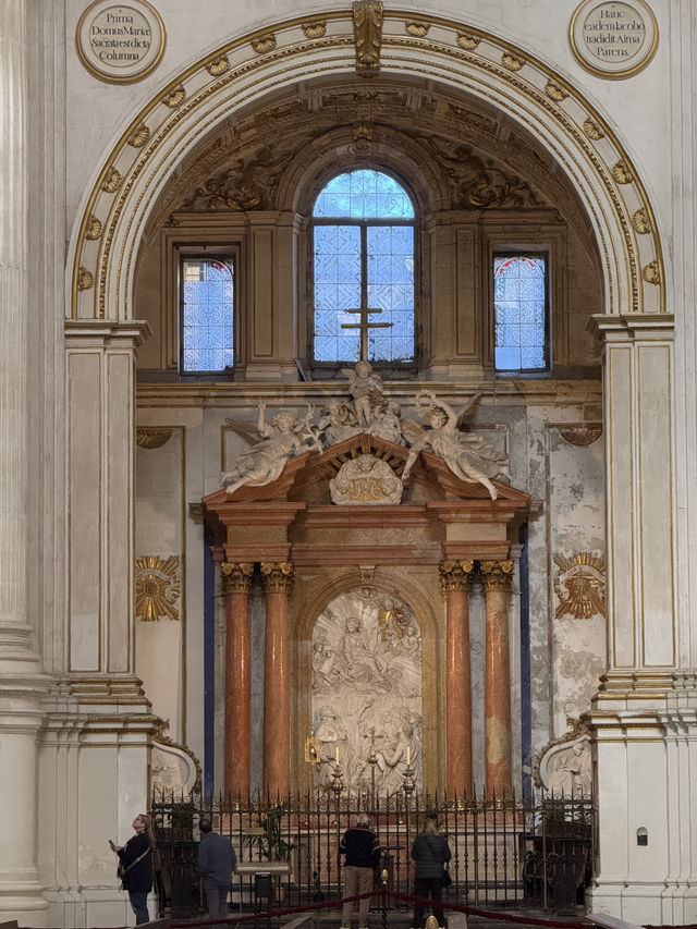 Arches: the one common thing that is never absent in cathedral
