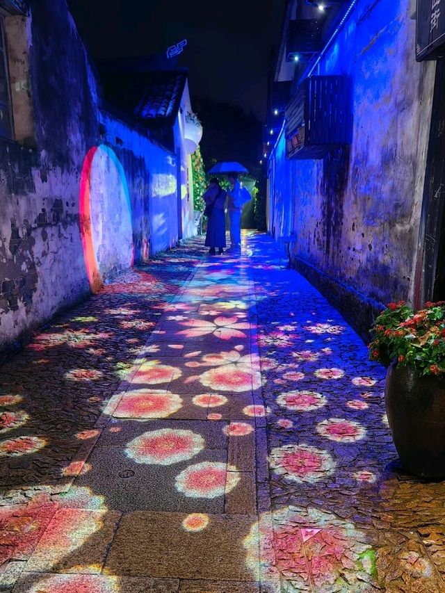 Flower Alley Rain Alley: Discover Hidden Beauty