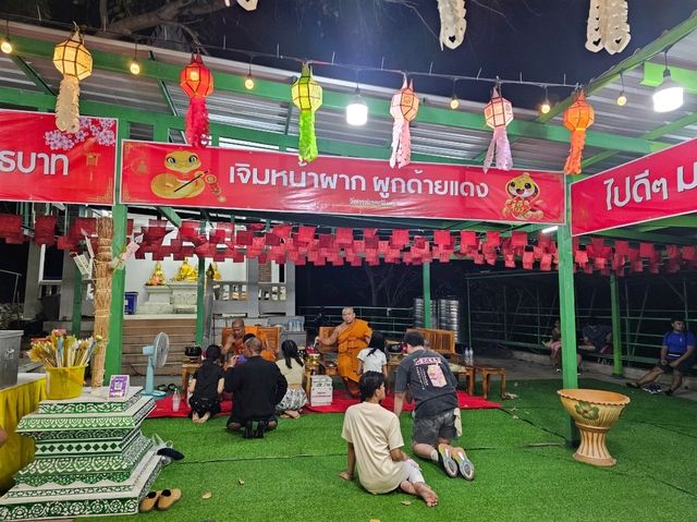 เขาวงพระจันทร์ ลพบุรี กับบันไดสุดโหดที่สายบุญ
