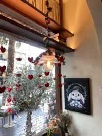 คาเฟ่ Mika bakehouse&coffee เอกมัย