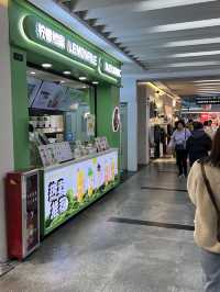 Guangzhou Layover Guide: Explore Beijing Road Pedestrian Street in Just a Few Hours!✈️