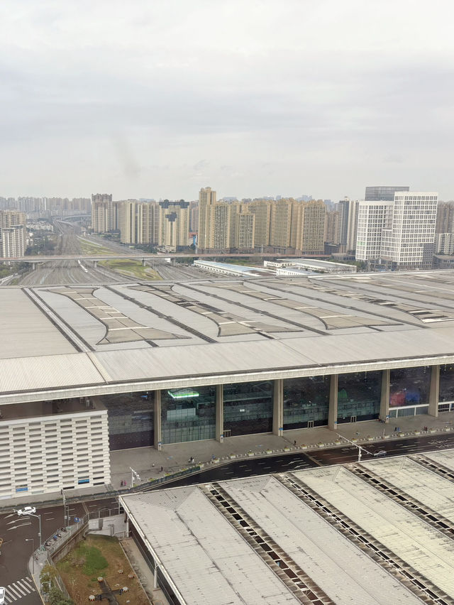 ที่พักหลักร้อย ที่เฉิงตู ใกล้สถานี Chengdu east
