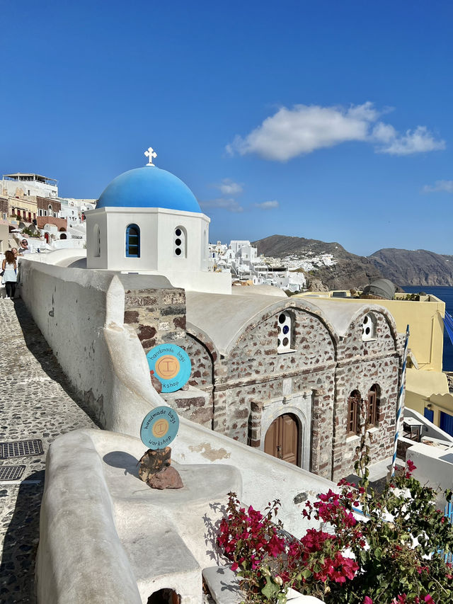 Spring Trip to Santorini: Exploring Oia💐