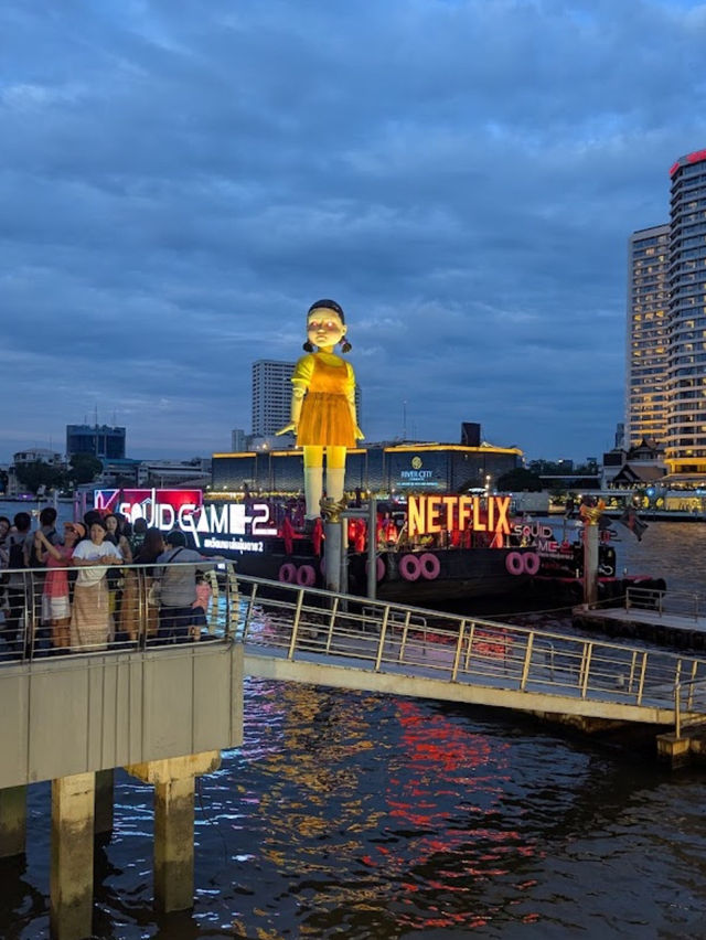 "Enchanting Nights on the Chao Phraya: A River Journey Through Bangkok's Heart"