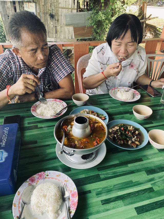 จุดเช็คอิน สามเหลี่ยมทองคำ เชียงแสน