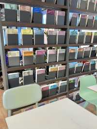 카공하기 좋은 망원 대형 북카페📚