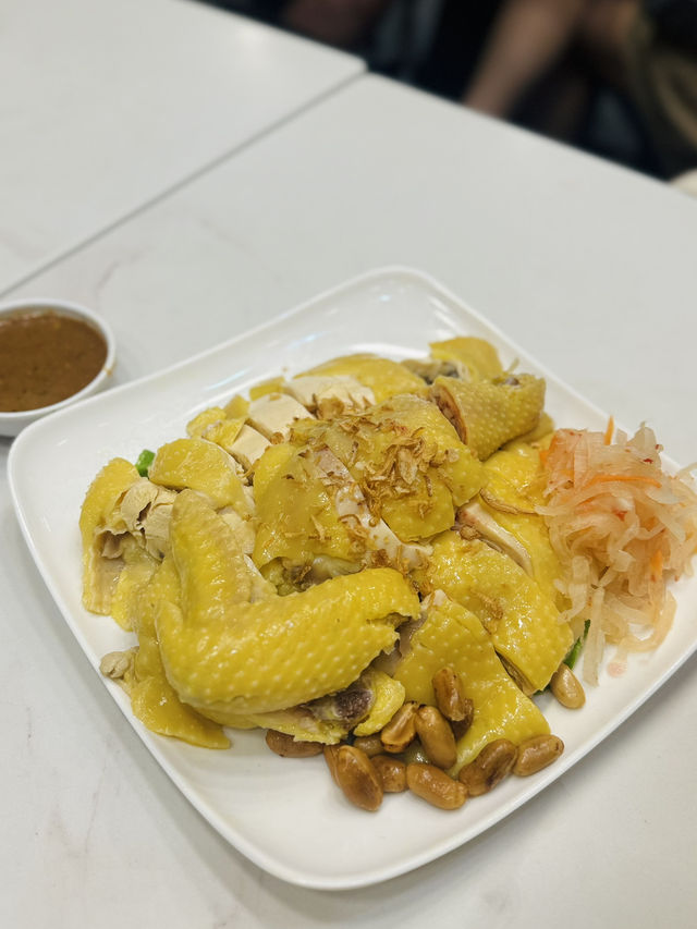 旺角鬧市間圪立不倒泰菜小館🇹🇭
