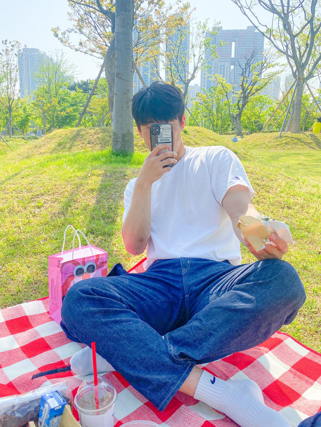 피크닉 가기 딱 좋은 요즘 시민공원