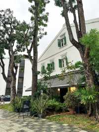Modern Comfort at Symmetry, Singapore